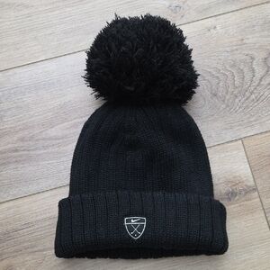 Black Knit Beanie with Pom Pom